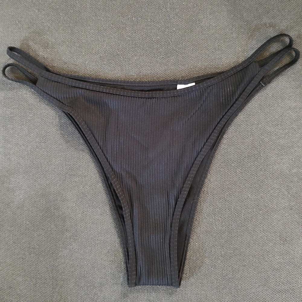 NWT Hollister swim bottom
